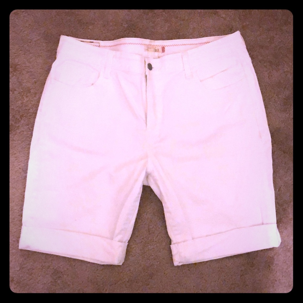 Levi’s white shorts